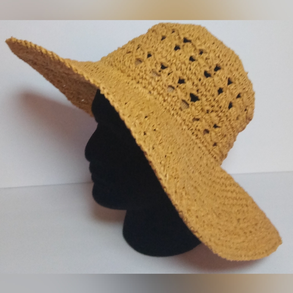 Straw summer beach hats wonderful for the summertime